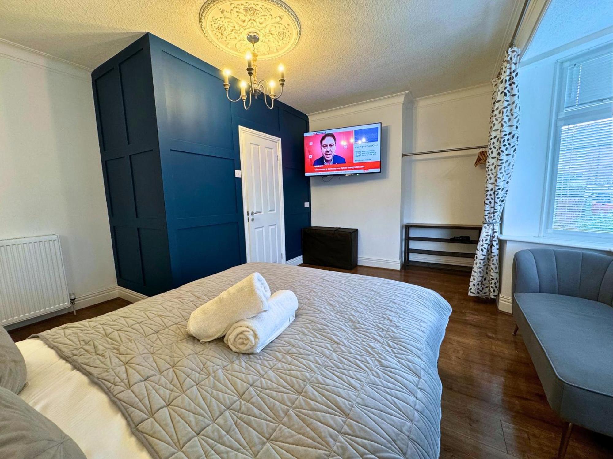 Hot Tub, Free Parking, Near Shops & Restaurants, Location 1M To City Jesmond Exterior photo