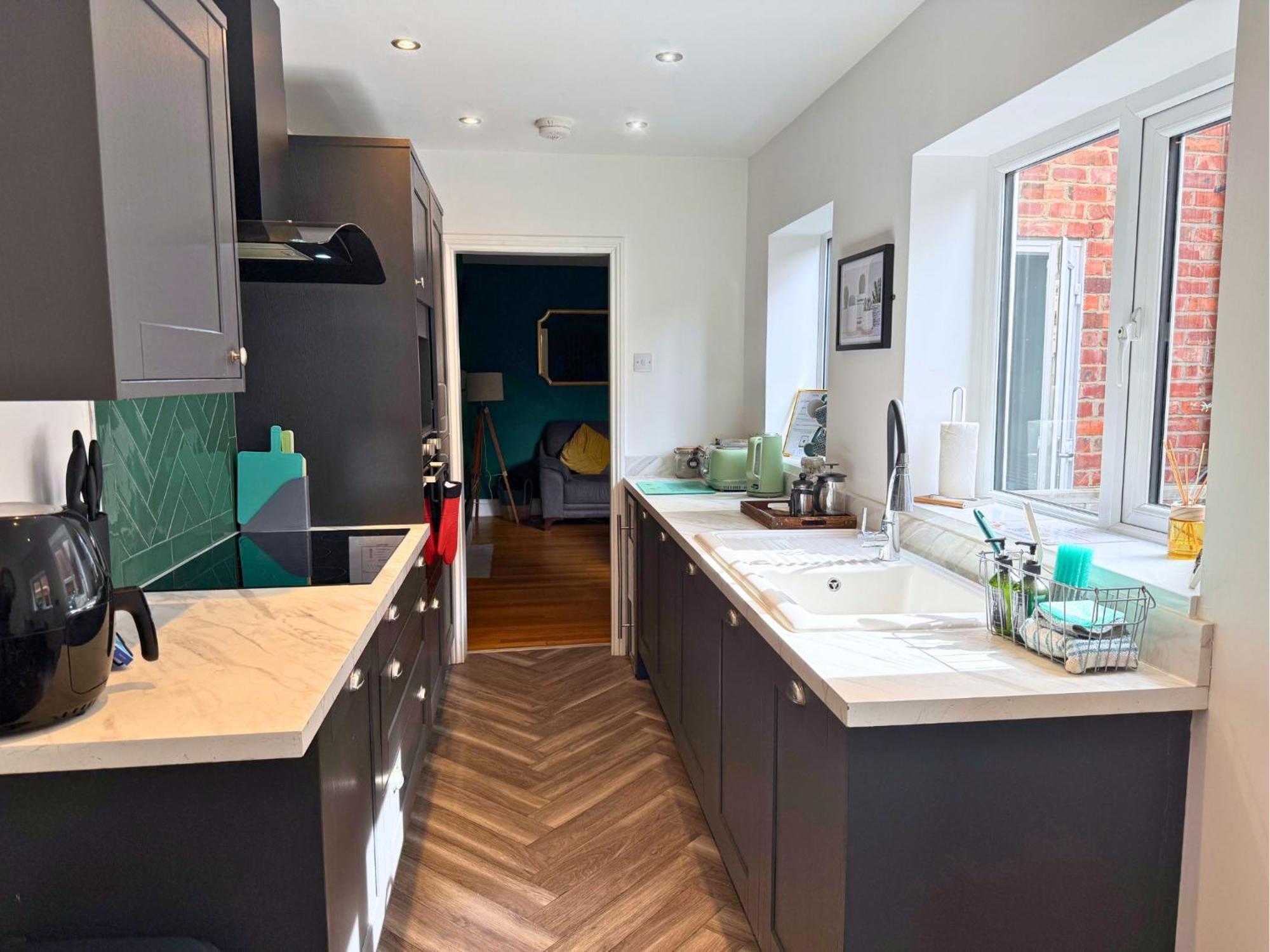 Hot Tub, Free Parking, Near Shops & Restaurants, Location 1M To City Jesmond Exterior photo